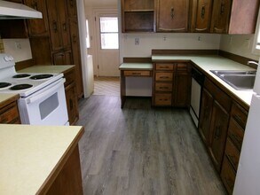 36 N Peach St in Medford, OR - Building Photo - Building Photo