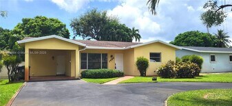 1444 SW 32nd Ct in Fort Lauderdale, FL - Building Photo