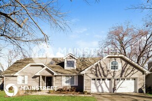 1122 E Sleepy Hollow Dr in Olathe, KS - Building Photo
