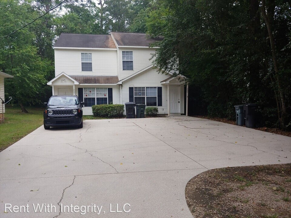 227 Dixie Dr in Tallahassee, FL - Building Photo