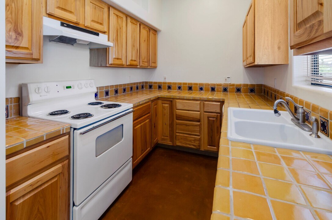 3624 E Calle Alarcon in Tucson, AZ - Building Photo