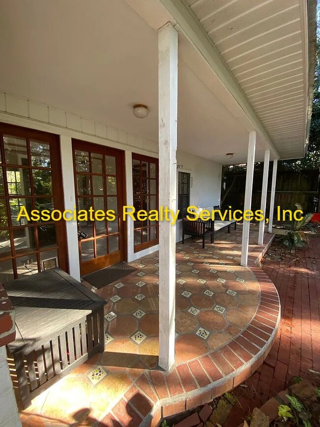 1832 NW 11th Rd in Gainesville, FL - Building Photo - Building Photo