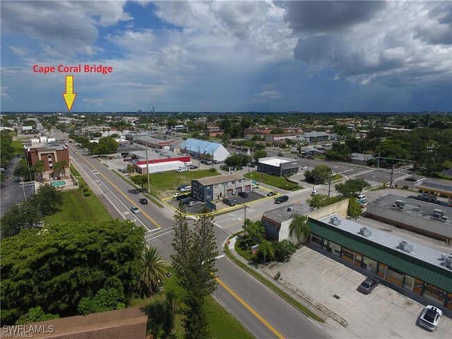 4719 SE 6th Ave in Cape Coral, FL - Building Photo - Building Photo