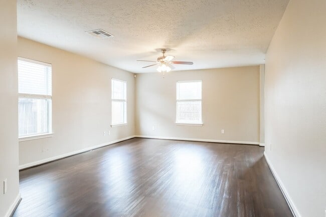 property at 21818 Hemlock Park Dr