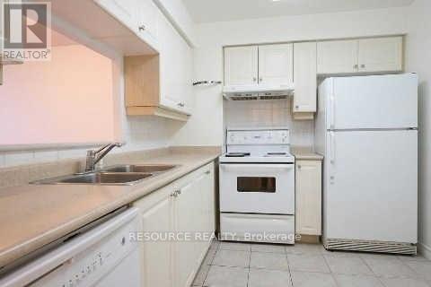 68 Corporate Dr in Toronto, ON - Building Photo - Building Photo