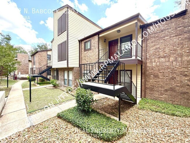 property at 2542 Babcock Rd