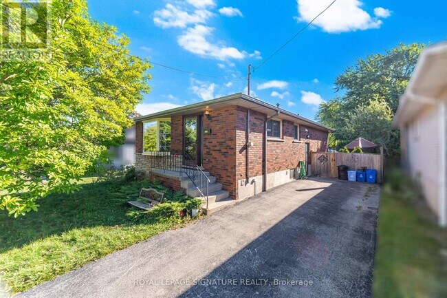 7 Maitland Ave in Hamilton, ON - Building Photo - Building Photo