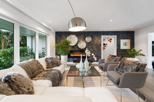 2617 Bayview Dr in Fort Lauderdale, FL - Building Photo - Building Photo