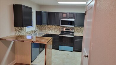 1314 Geil Ave in Des Moines, IA - Building Photo - Building Photo