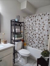 4979 Onalaska Loop SE, Unit Basement Apartment in Port Orchard, WA - Building Photo - Building Photo