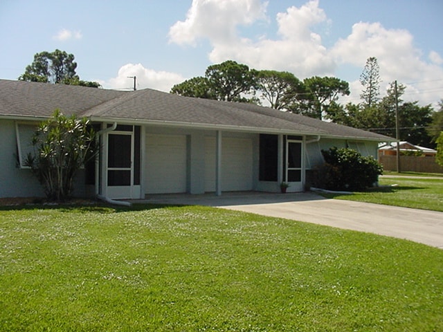 property at 2427 NW Holiday Ct