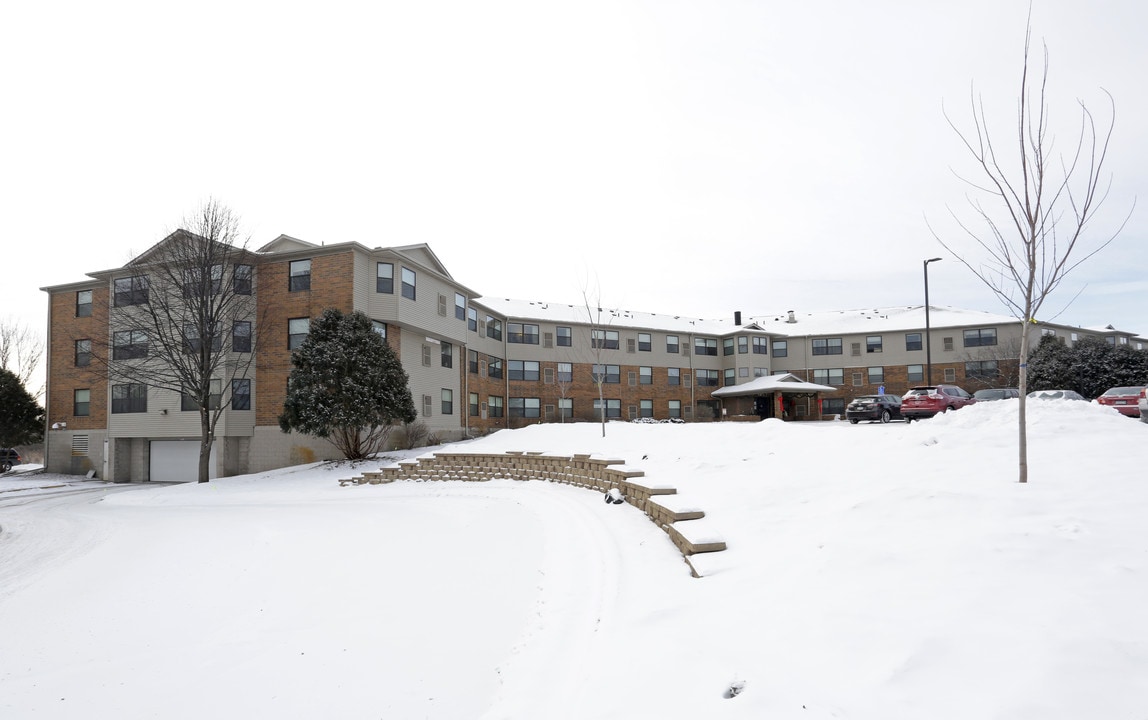 Epiphany Pines in Coon Rapids, MN - Building Photo