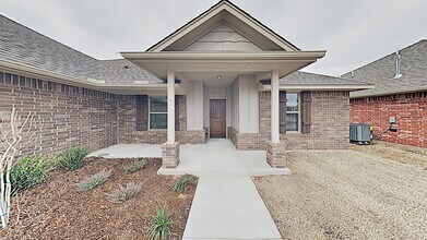 3505 Shutter Ridge Dr in Yukon, OK - Building Photo - Building Photo