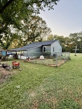 245 Church St in Ellenboro, NC - Foto de edificio - Building Photo