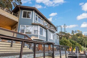 135 Montalvo Rd in Redwood City, CA - Building Photo