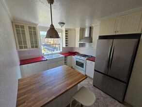2121 Vale Rd in San Pablo, CA - Building Photo - Building Photo