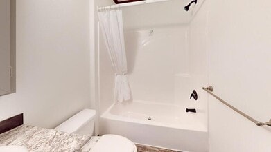 164 Northwest Dr in Bismarck, ND - Building Photo - Building Photo