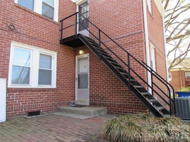216 Harrill St in Statesville, NC - Building Photo - Building Photo