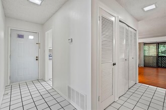 2205 Surrey Ct in Marietta, GA - Building Photo - Building Photo