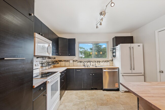 property at 11015 W Ohio Dr
