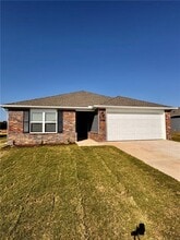 2709 Evans St in Pea Ridge, AR - Foto de edificio - Building Photo