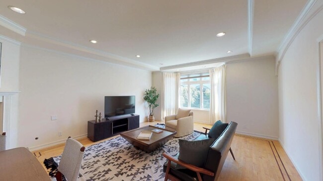 449 30th Ave