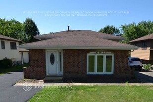26W257 Harrison St in Winfield, IL - Building Photo