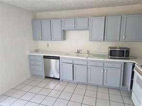 637 Sinclair Dr in Norman, OK - Building Photo - Building Photo