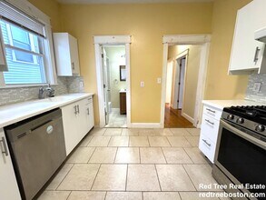 24 Weld Hill St in Boston, MA - Building Photo - Building Photo