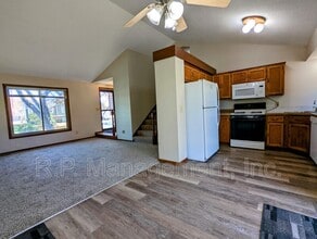 9203 Ranchview Ln N in Maple Grove, MN - Building Photo - Building Photo