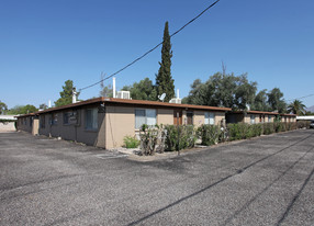 2053 North Alvernon Road in Tucson, AZ - Building Photo
