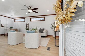 105 Rens Rd in Poquoson, VA - Building Photo - Building Photo