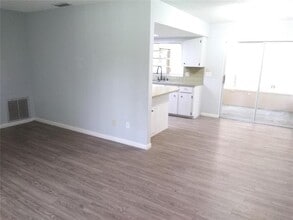 9529 E Village Green Cir in Inverness, FL - Building Photo - Building Photo