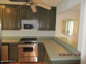 1012 8th St S in Jacksonville Beach, FL - Building Photo - Building Photo