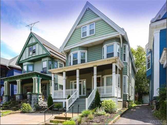 property at 333 Lafayette Ave