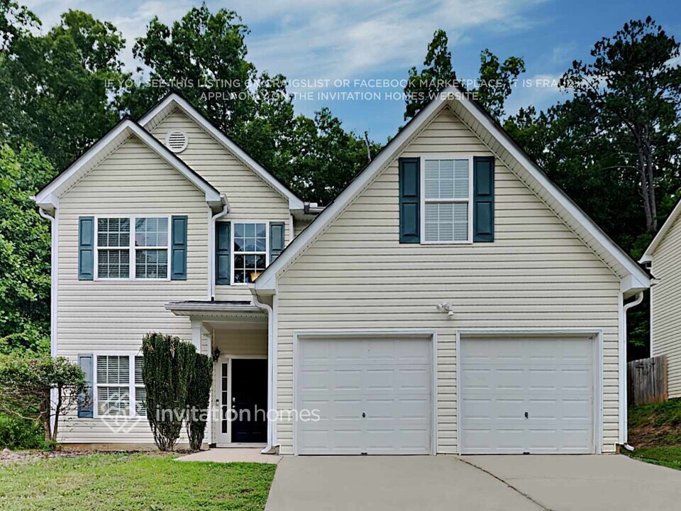 147 Hawthorn Dr in Dallas, GA - Building Photo
