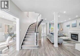 17 Silver Trail in Barrie, ON - Building Photo - Building Photo