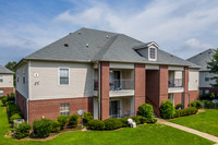 Sunrise Luxury Apartments in Covington, TN - Building Photo - Interior Photo