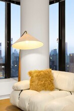 525 E 72nd St in New York, NY - Foto de edificio - Building Photo