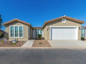 3301 S Goldfield Rd in Apache Junction, AZ - Building Photo