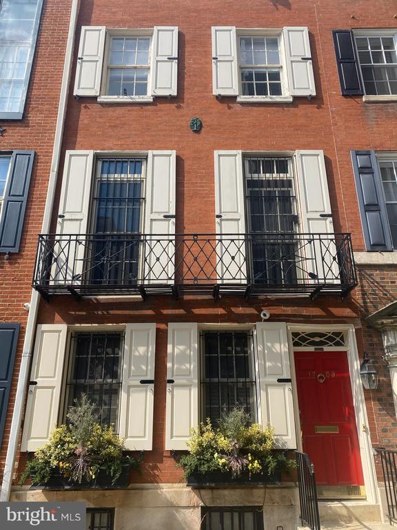 1709 Rittenhouse Square in Philadelphia, PA - Foto de edificio - Building Photo