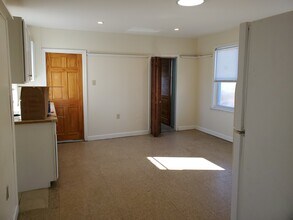 137 Carleton St, Unit 2 in Providence, RI - Building Photo - Building Photo