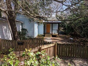 414 1/2 Chamberlain St in Raleigh, NC - Building Photo - Building Photo