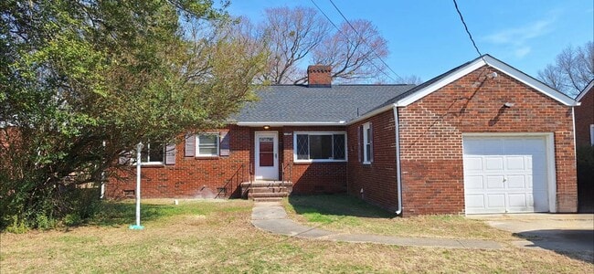 20405 Williams St in Ettrick, VA - Building Photo - Building Photo