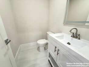 36 Raven St, Unit 2 in Boston, MA - Building Photo - Building Photo