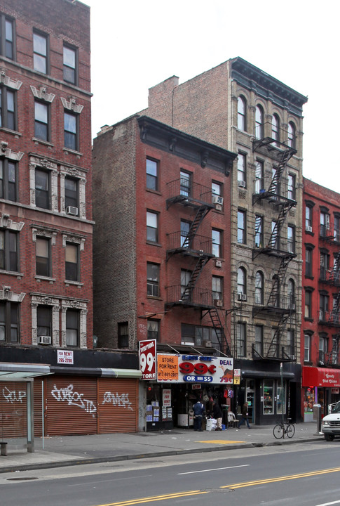 540 E 14th St in New York, NY - Foto de edificio