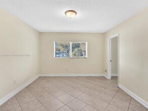 3610 N 56th Ave in Hollywood, FL - Building Photo - Building Photo