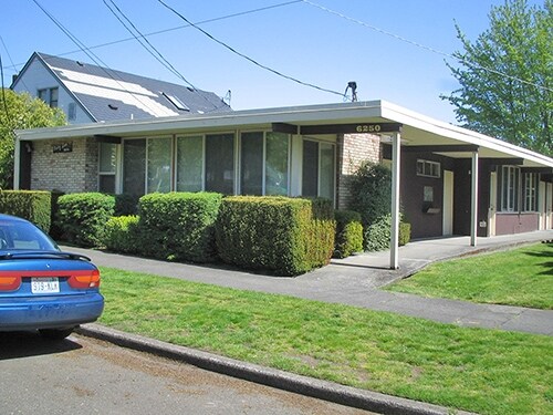 Mary Lou Apartments in Seattle, WA - Building Photo - Building Photo