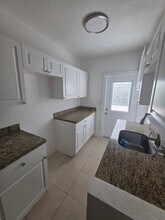 330 SW 79th Ct in Miami, FL - Building Photo - Building Photo