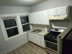467 Park Ave in East Orange, NJ - Building Photo - Building Photo